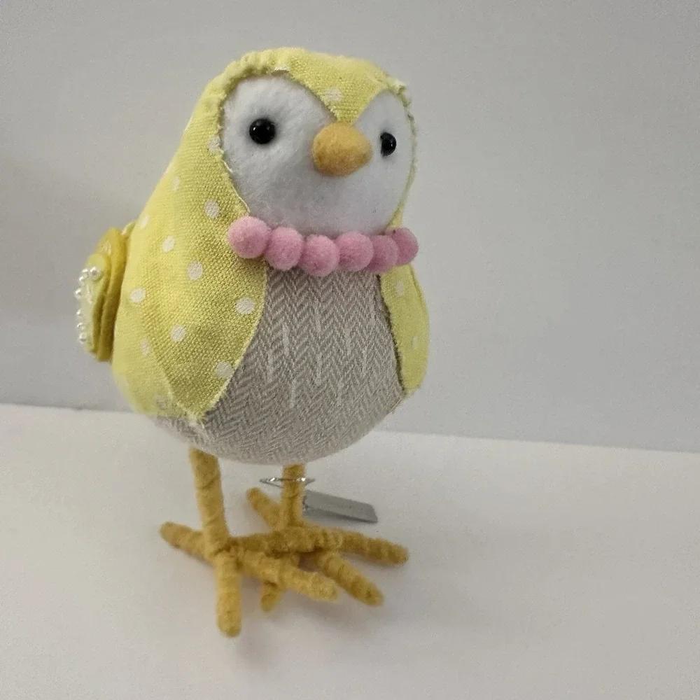 Featherly Friends Bird Daisy 2018 Target Spring Easter